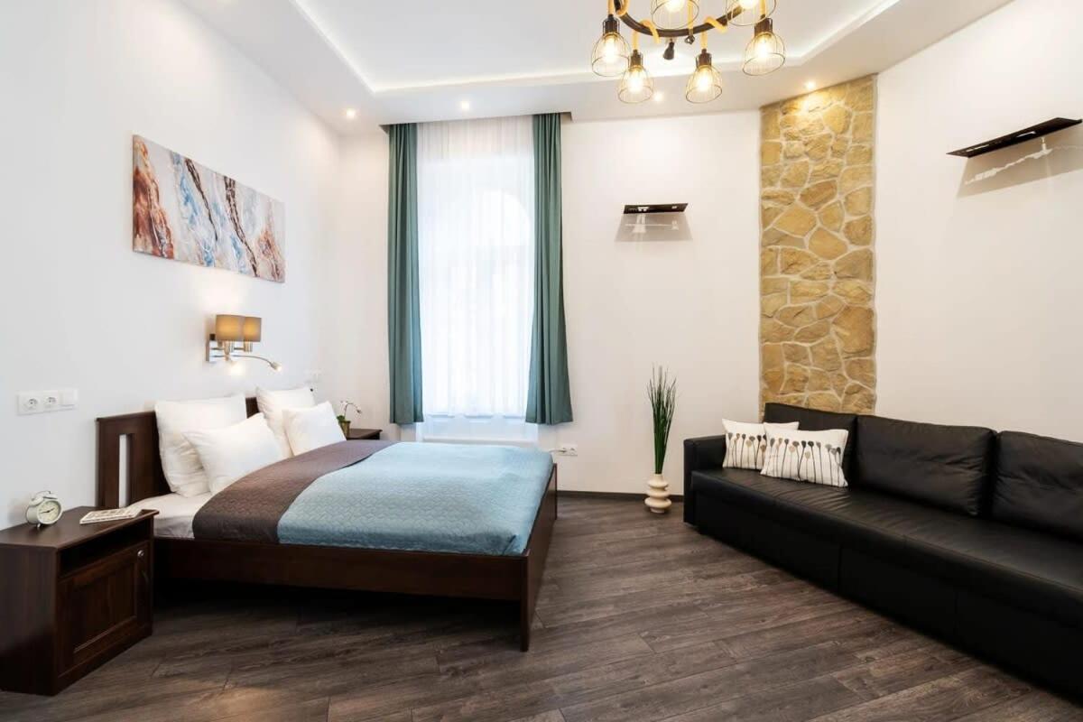 בודפשט Comfy New Apartment At Castle מראה חיצוני תמונה