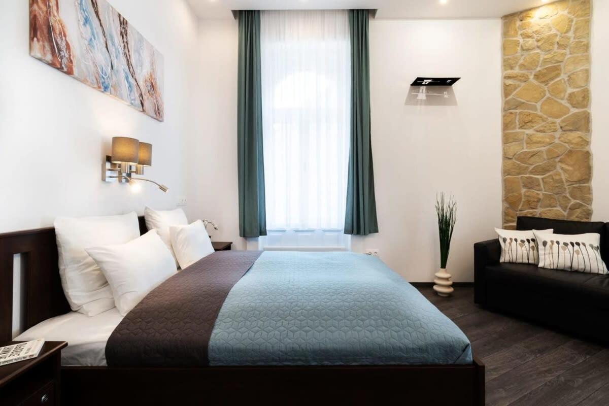 בודפשט Comfy New Apartment At Castle מראה חיצוני תמונה